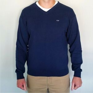 VINEYARD VINES navy v-neck sweater